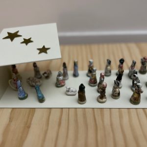 Crème (GM) / 25 Santons Sibylle pour calendrier